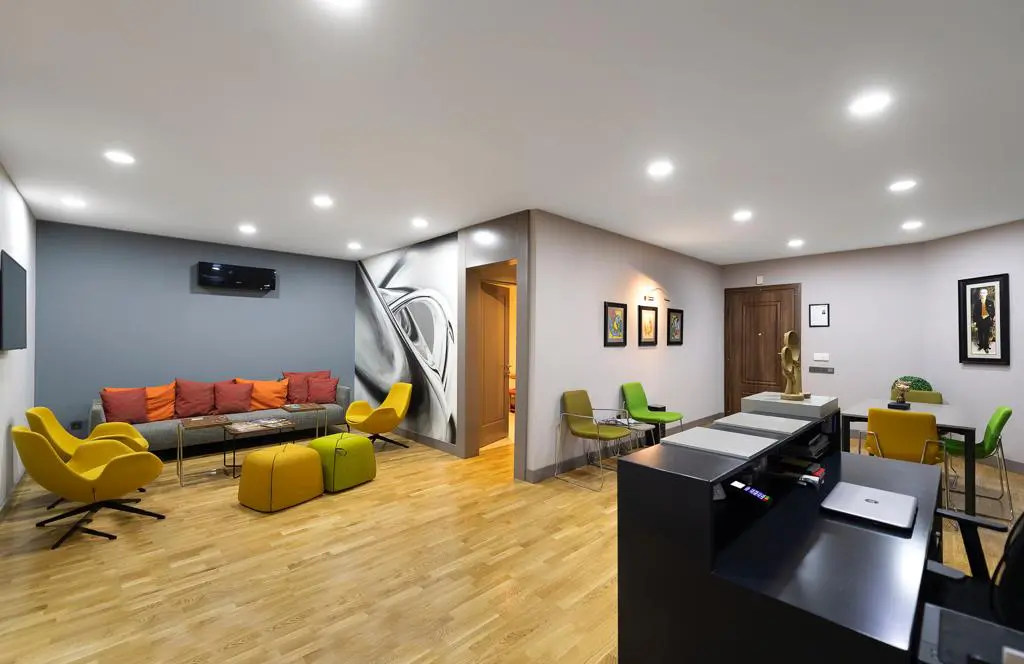 Клініка ринопластики Енгіна Еркала (Engin Erkal Rhinoplasty Clinic)