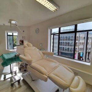 клініка для відбілювання зубів у Туреччині
