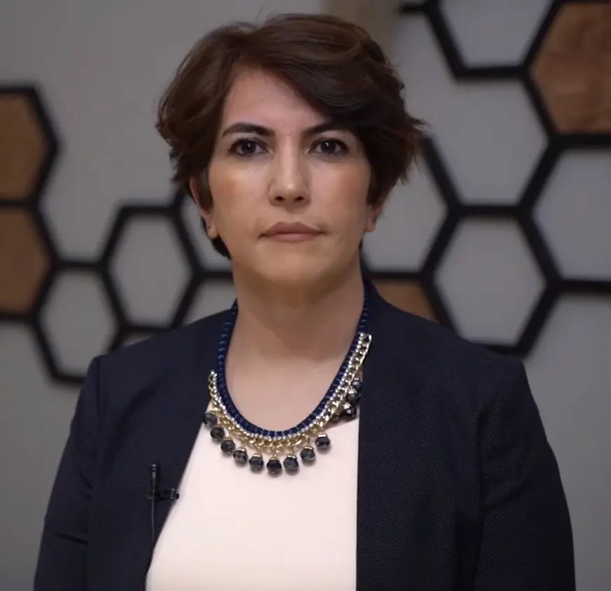 Айше Озтюрк (Ayse Ozturk)