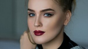 Rhinoplastie fermée en Turquie : prix, meilleures cliniques et chirurgiens