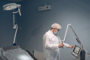 Le meilleur chirurgien plasticien à Nottingham : qui se démarque vraiment ?