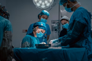 Génioplastie coulissante en Turquie : découvrez les spécialistes les plus expérimentés